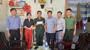 TRI ÂN NGƯỜI CÓ CÔNG    TIẾP NỐI ĐẠO LÝ “UỐNG NƯỚC NHỚ NGUỒN”