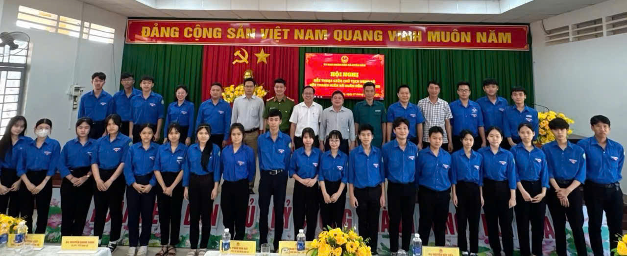 Description: D:\HÌNH ÁNH\đối thoại 3.jpg