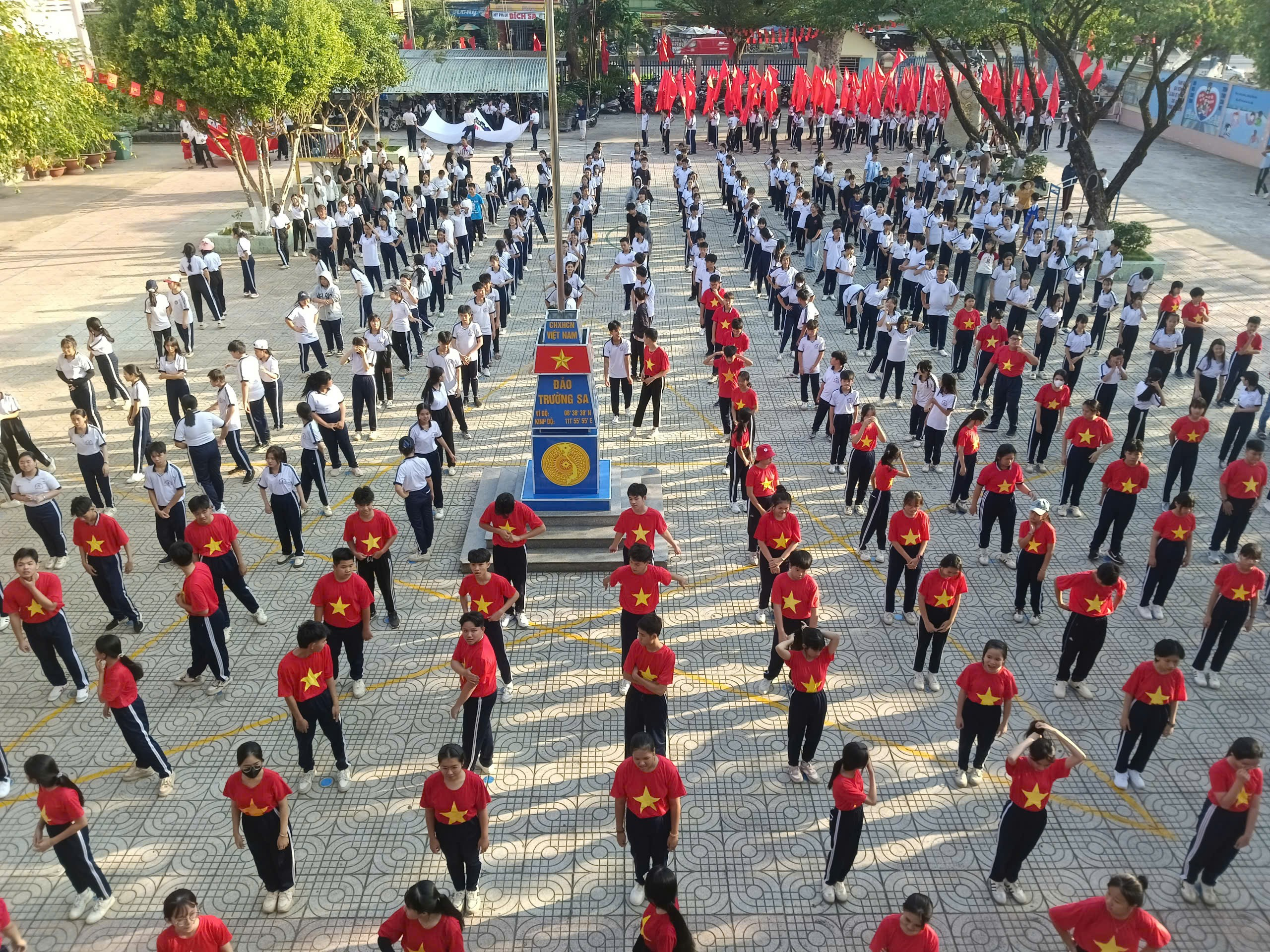 TỔNG DUYỆT CHƯƠNG TRÌNH KHAI MẠC ĐẠI HỘI THỂ DỤC THỂ THAO XÃ XUÂN HÒA
